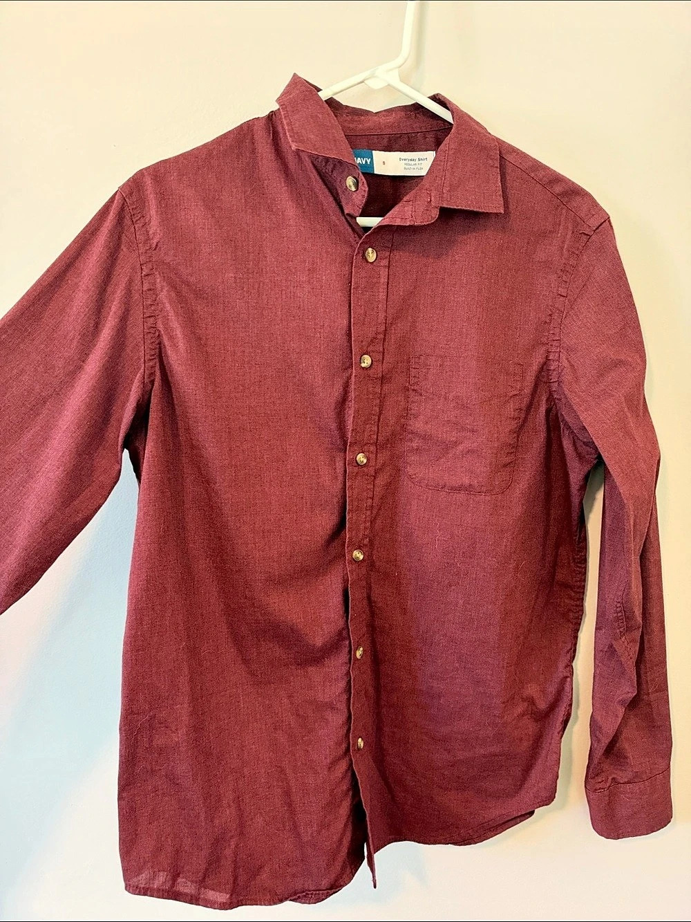 Old Navy Regular-Fit Built-In Flex Everyday Shirt Burgundy Small
